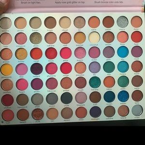 Eyeshadow palette